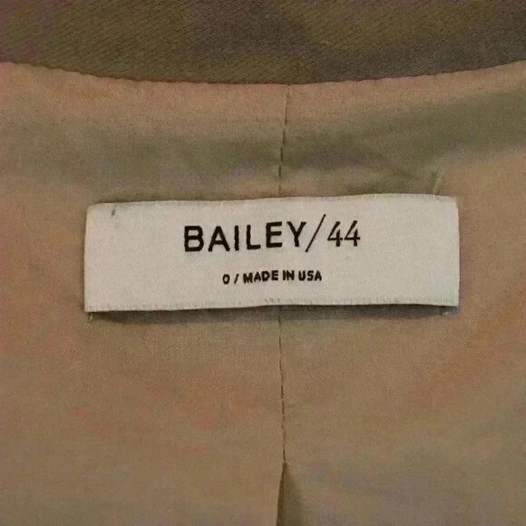 Bailey 44 Tan Single-Breasted Blazer – Size 0 - Picture 6 of 8